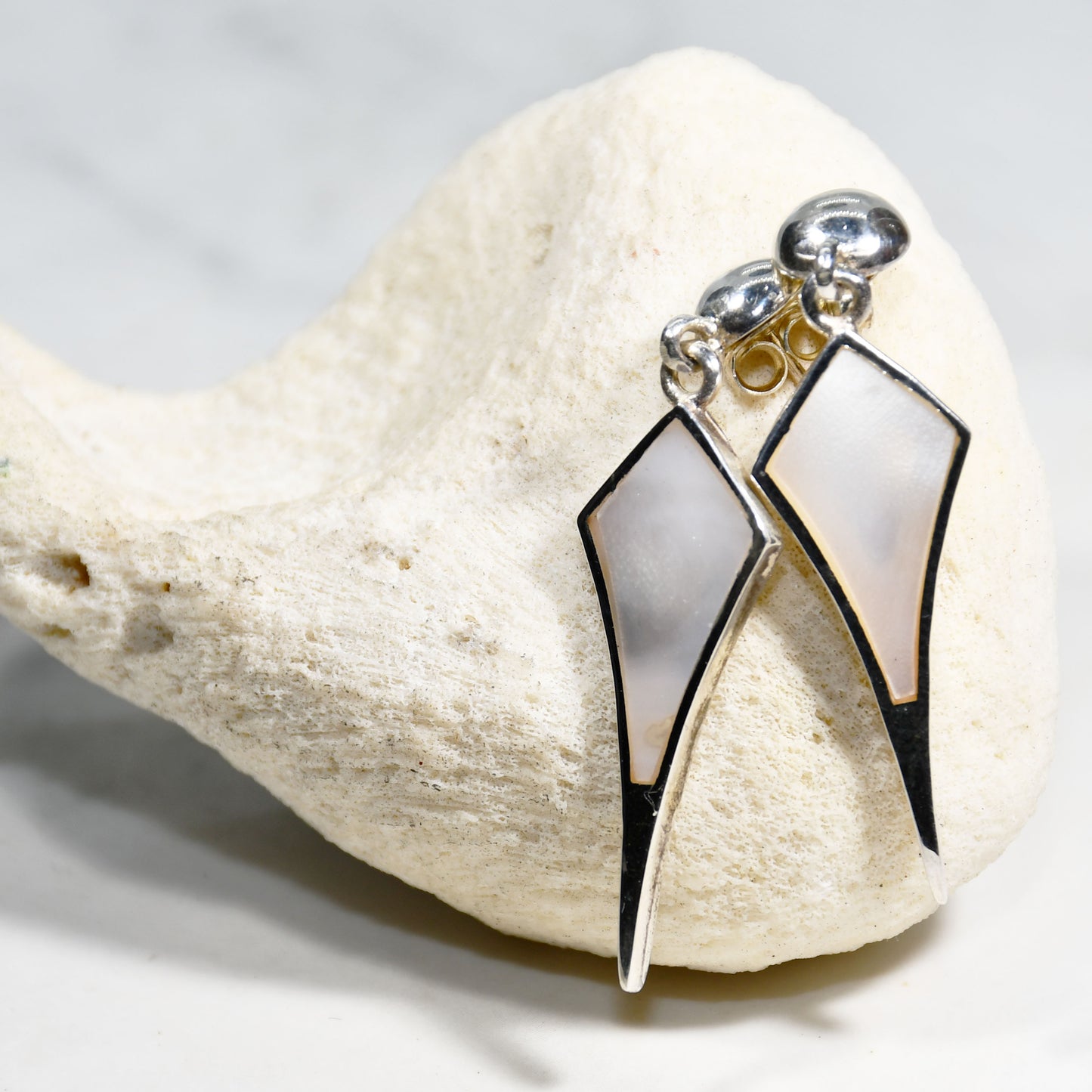 Kaipo White Spearhead Stud Earrings