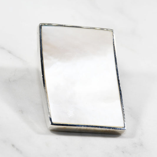 Aputa Natural Pendant