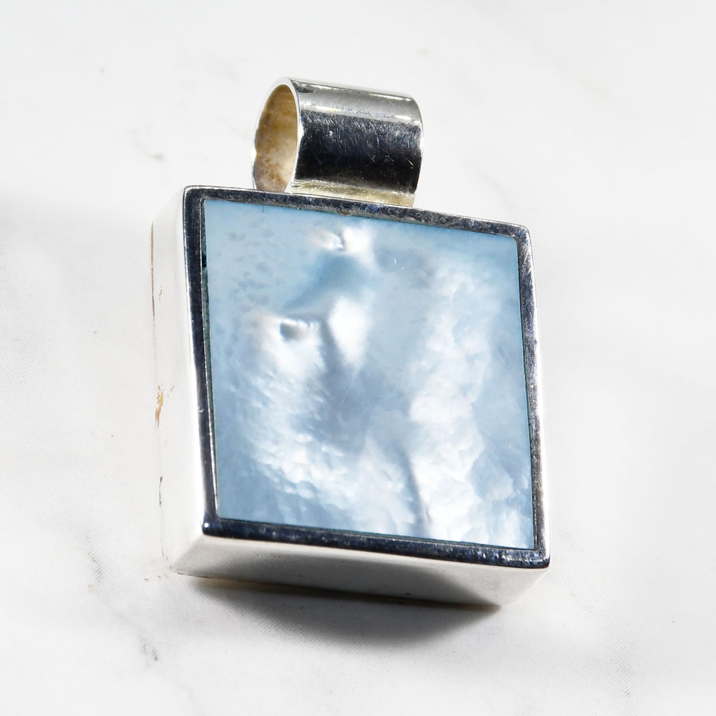 Hoana Blue Pendant