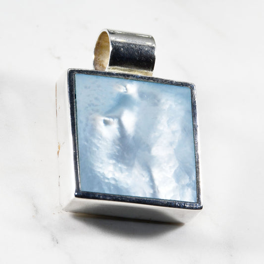 Hoana Blue Pendant